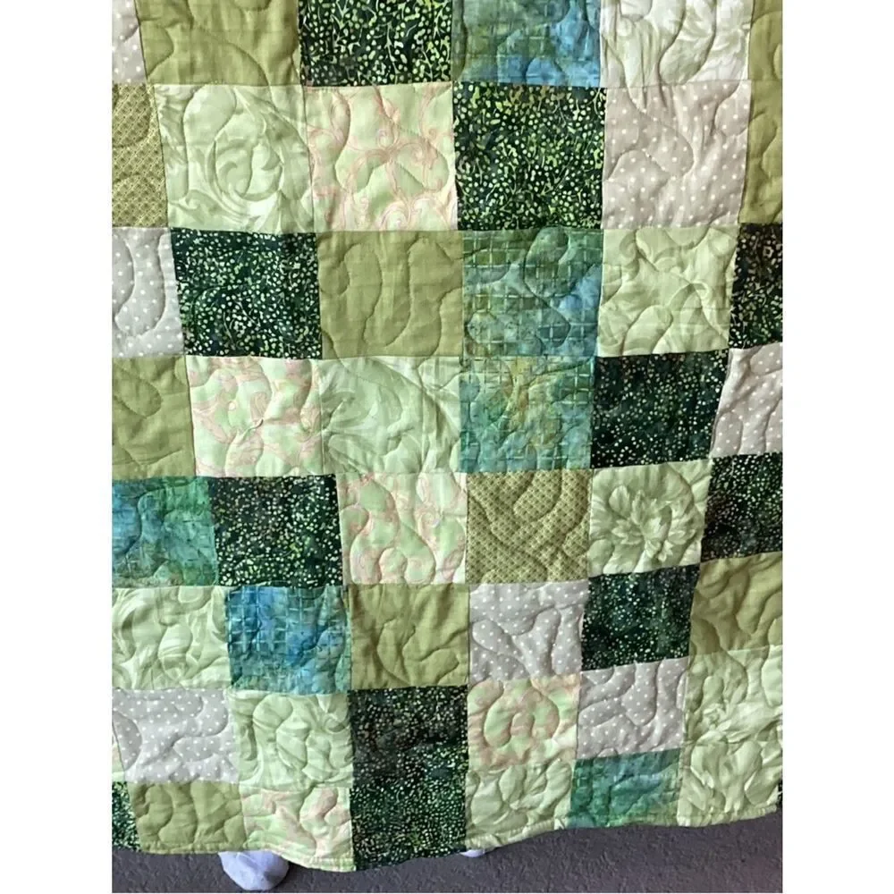 NWT. Colors of Green Beautiful Hand Crafted Quilt